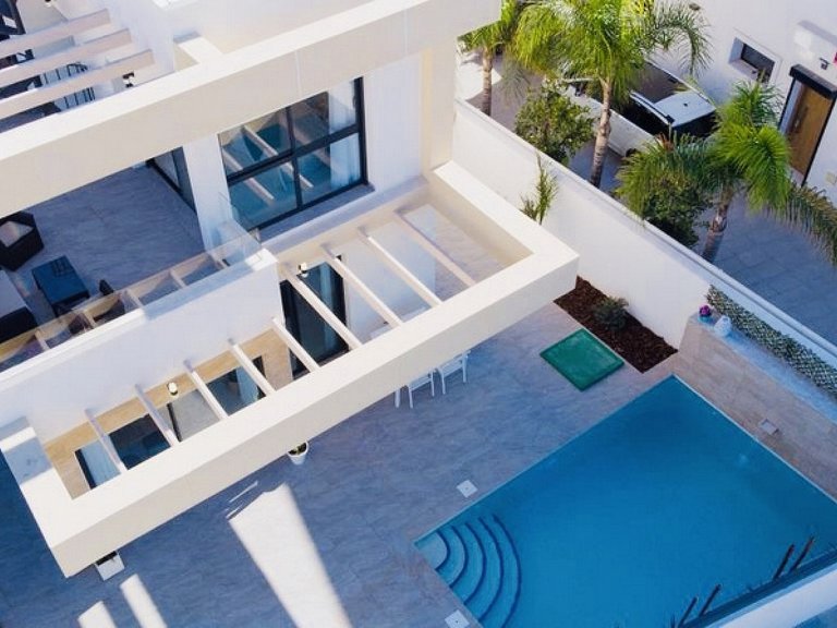 Villa for Sale in Los Montesinos, Alicante 19