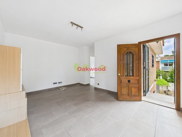 Apartment for Sale in Pinar De Campoverde, Alicante 8