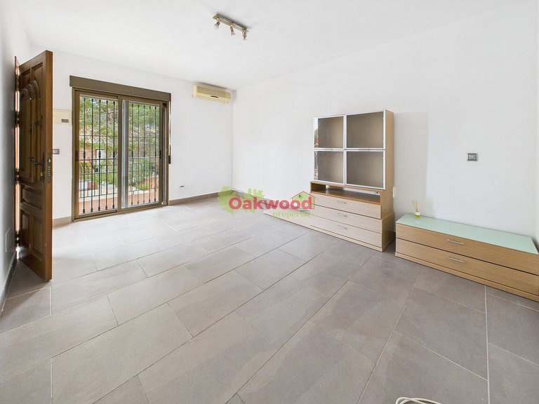 Apartment for Sale in Pinar De Campoverde, Alicante 4