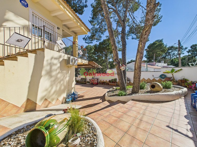Villa for Sale in Pinar De Campoverde, Alicante 34