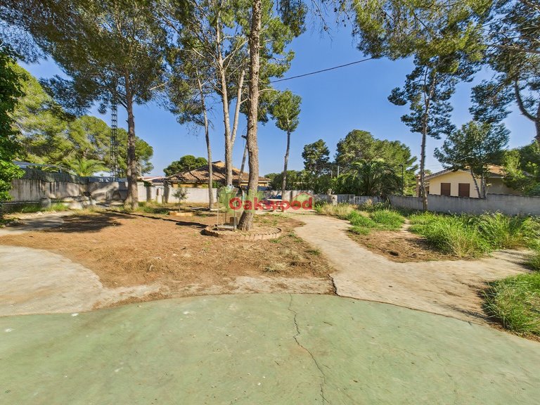 Villa for Sale in Pinar De Campoverde, Alicante 40