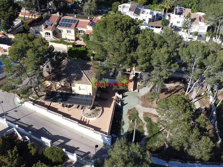 Villa for Sale in Pinar De Campoverde, Alicante 42