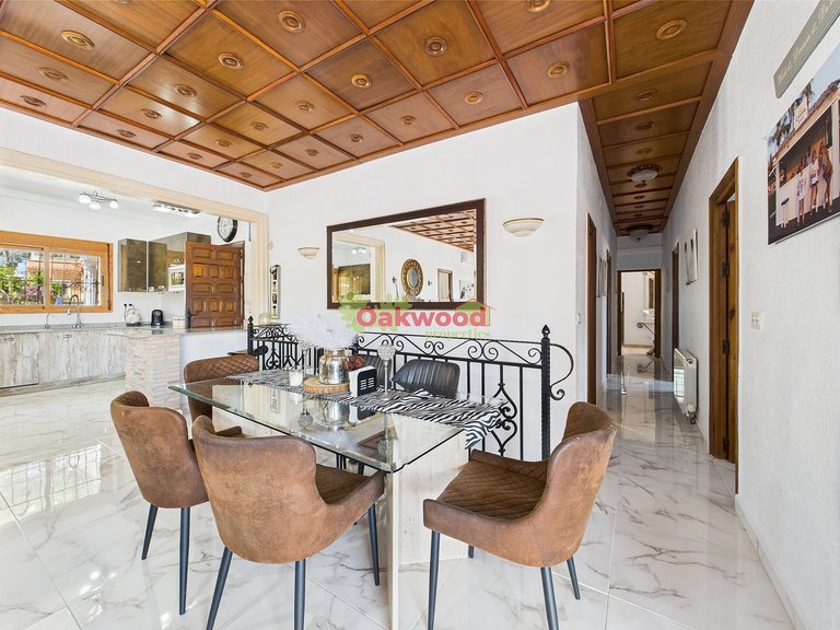 Villa for Sale in Pinar De Campoverde, Alicante 5