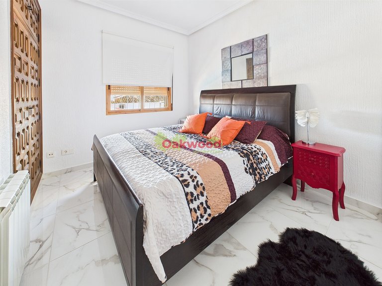 Villa for Sale in Pinar De Campoverde, Alicante 41