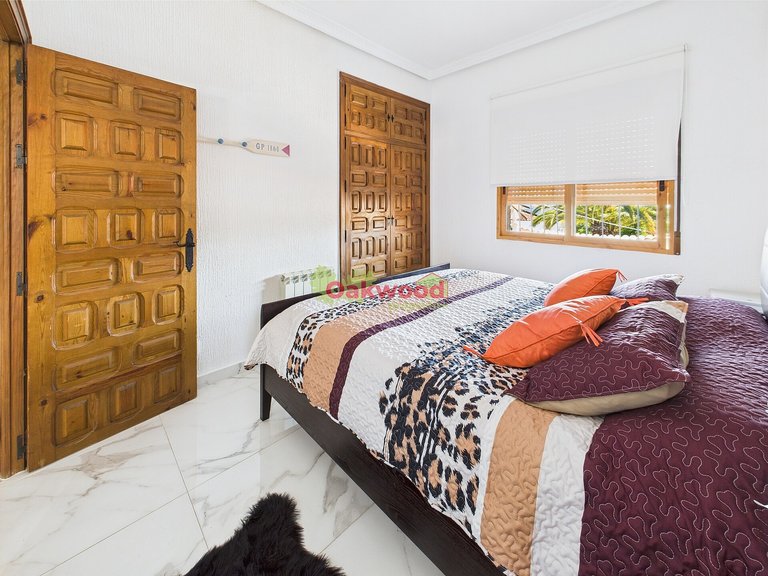 Villa for Sale in Pinar De Campoverde, Alicante 42