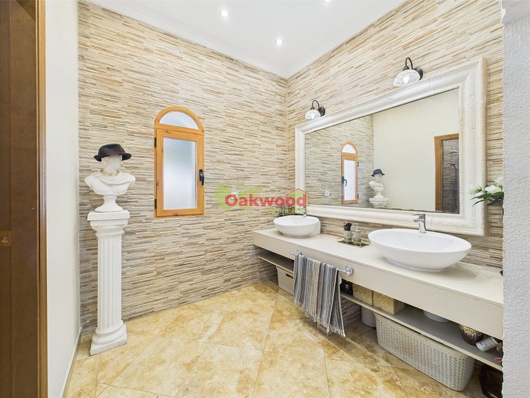 Villa for Sale in Pinar De Campoverde, Alicante 30