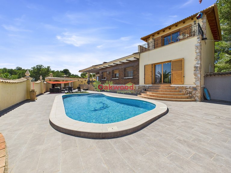 Villa for Sale in Pinar De Campoverde, Alicante 2