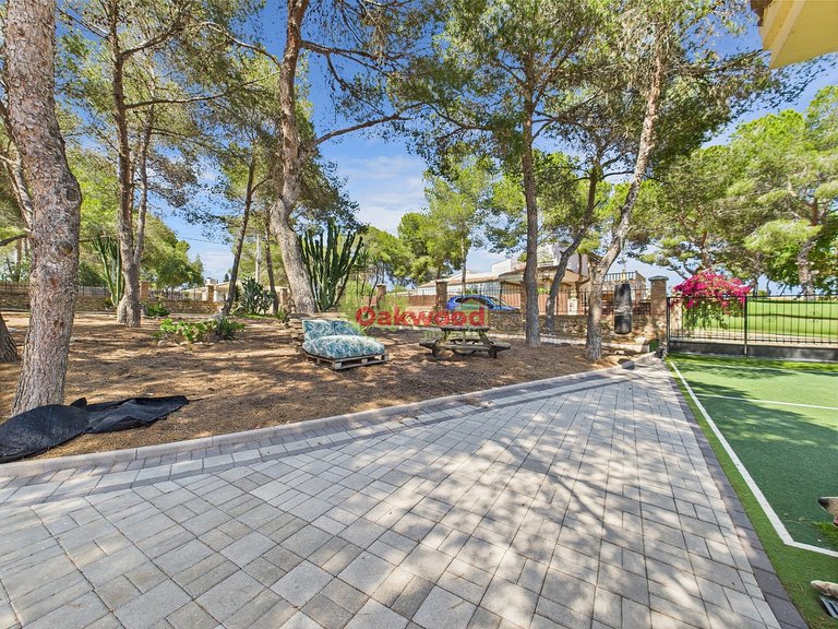 Villa for Sale in Pinar De Campoverde, Alicante 54