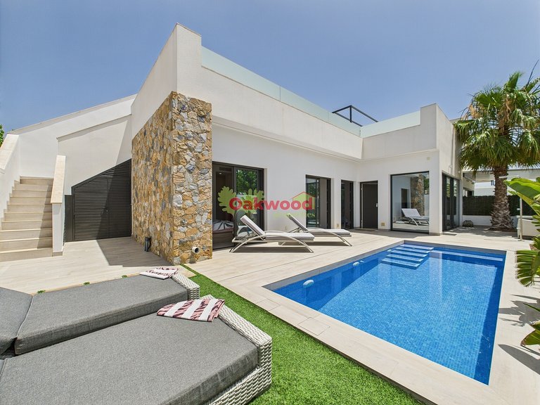 Town House for Sale in Pilar De La Horadada, Alicante 2