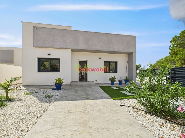 Villa for Sale in Pinar De Campoverde, Alicante 36