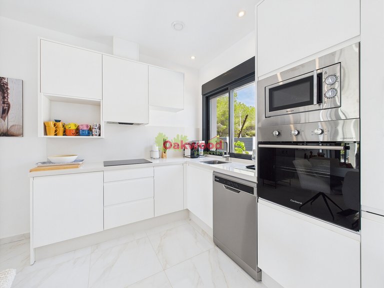 Villa for Sale in Pinar De Campoverde, Alicante 10