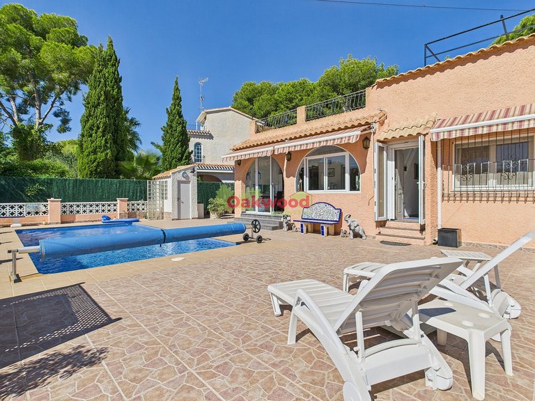 Villa for Sale in Pinar De Campoverde, Alicante 35