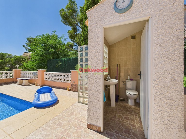 Villa for Sale in Pinar De Campoverde, Alicante 37