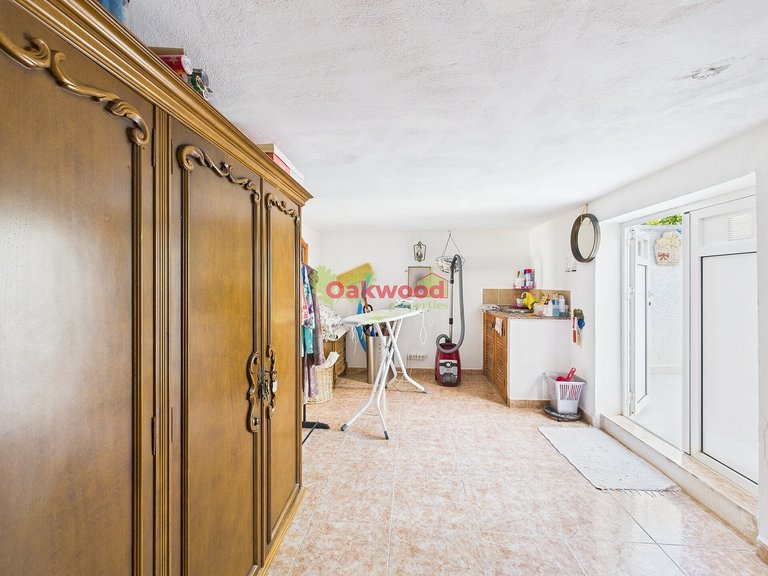 Villa for Sale in Mil Palmeras, Alicante 40