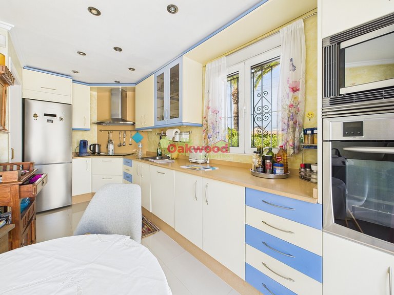 Villa for Sale in Mil Palmeras, Alicante 11