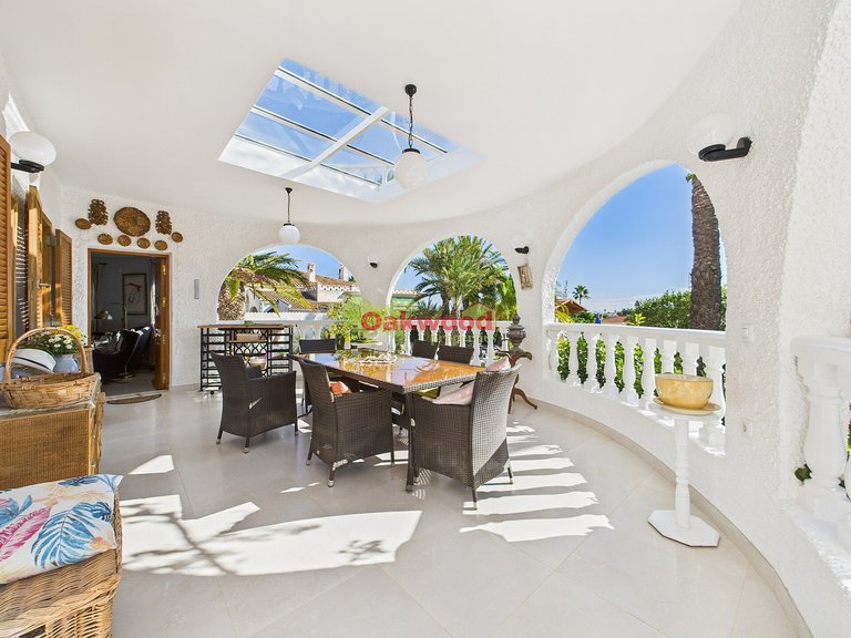 Villa for Sale in Mil Palmeras, Alicante 4