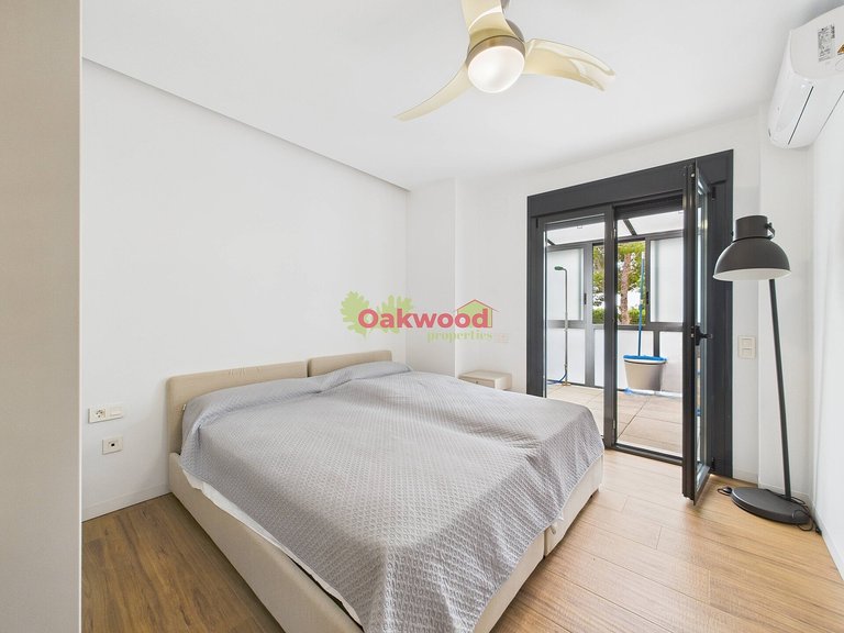 Villa for Sale in Pinar De Campoverde, Alicante 29