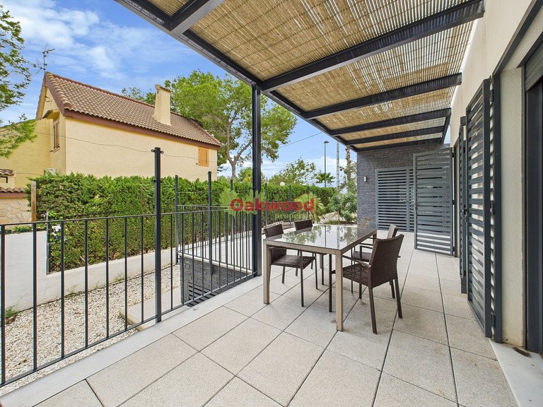 Villa for Sale in Pinar De Campoverde, Alicante 38