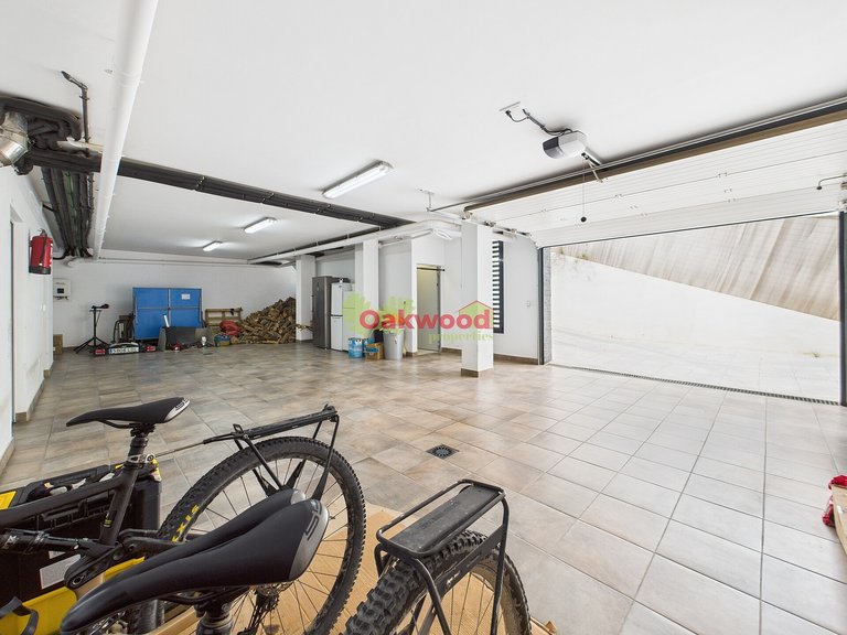 Villa for Sale in Pinar De Campoverde, Alicante 41