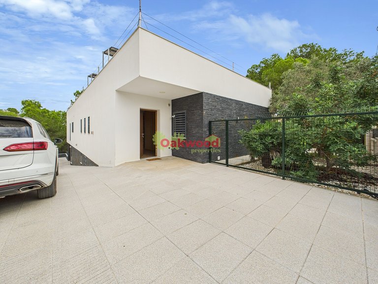 Villa for Sale in Pinar De Campoverde, Alicante 45