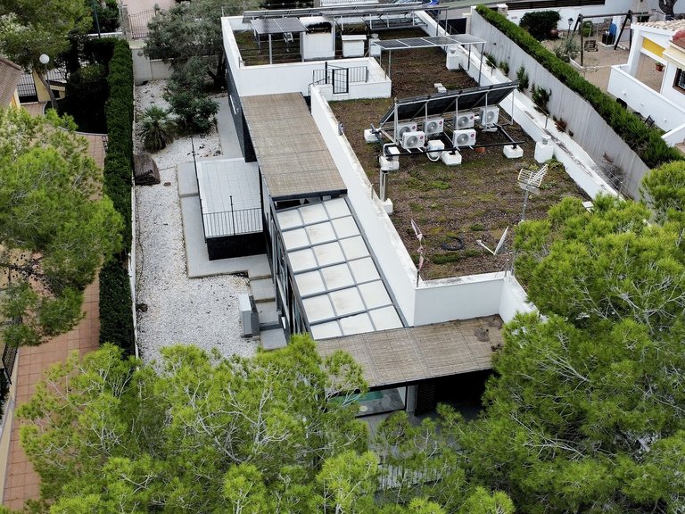 Villa for Sale in Pinar De Campoverde, Alicante 52