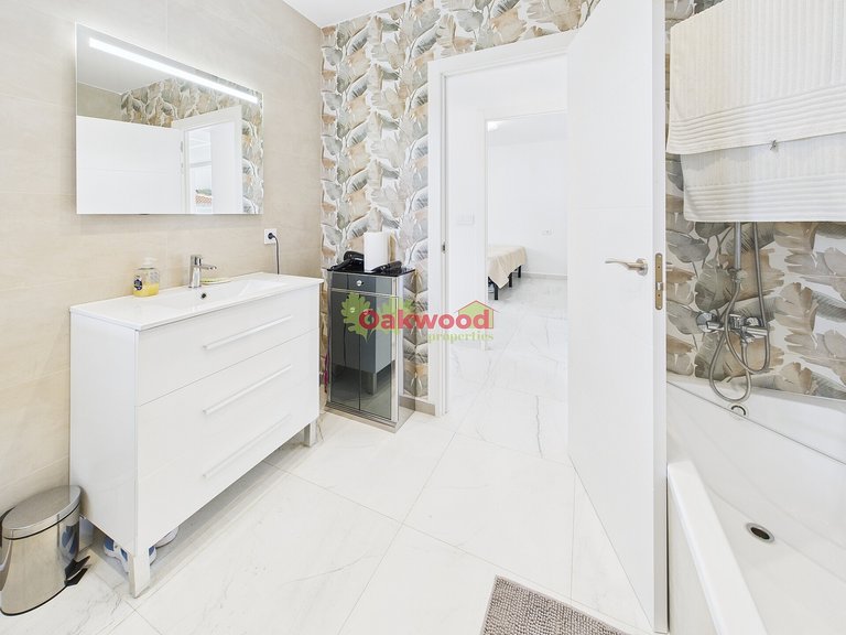 Villa for Sale in Pinar De Campoverde, Alicante 11