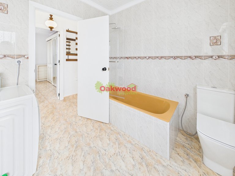 Villa for Sale in Pinar De Campoverde, Alicante 30