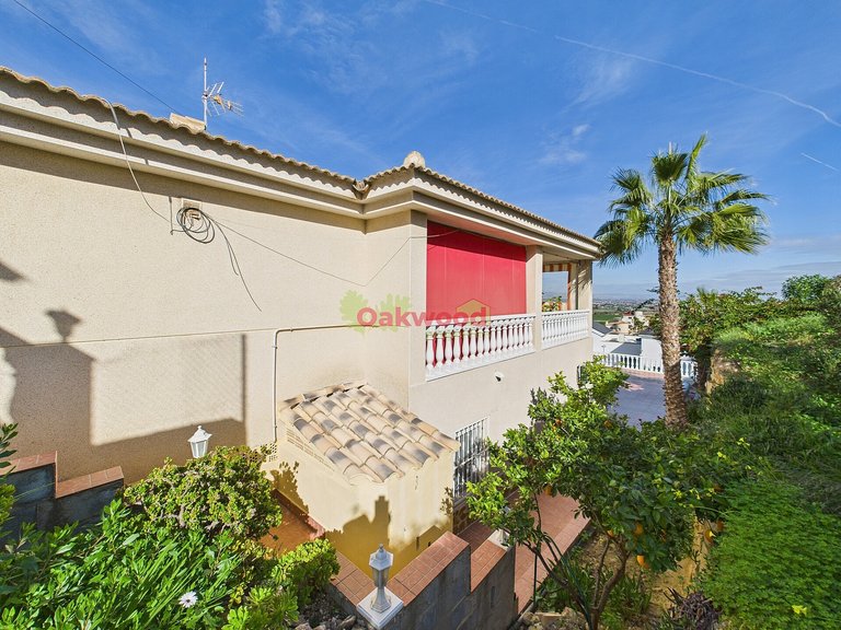 Villa for Sale in Almoradi, Alicante 35