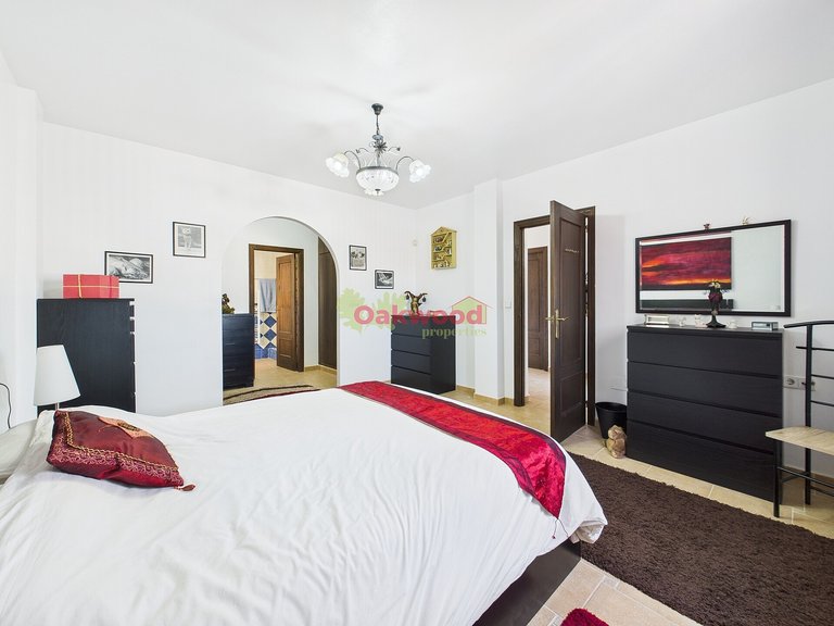 Villa for Sale in Almoradi, Alicante 16