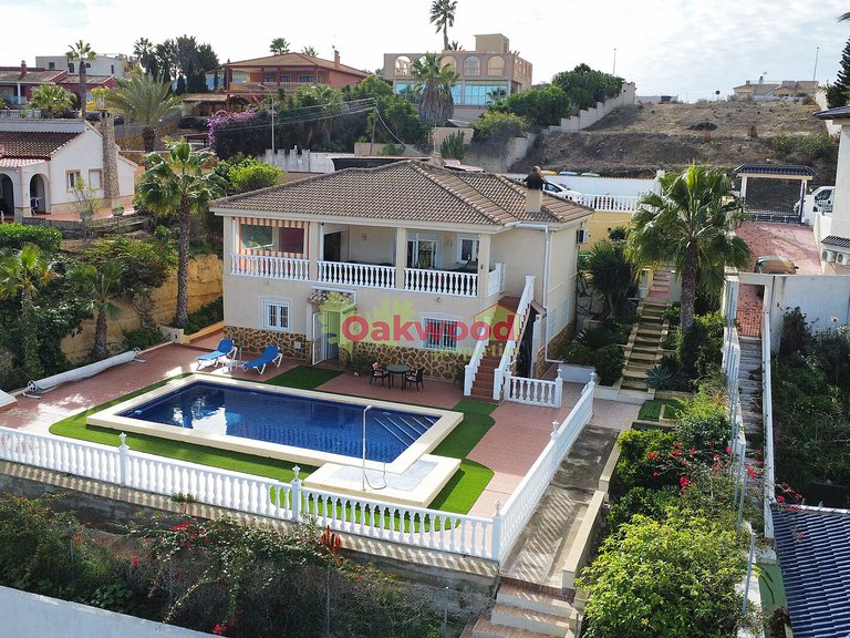 Villa for Sale in Almoradi, Alicante 42