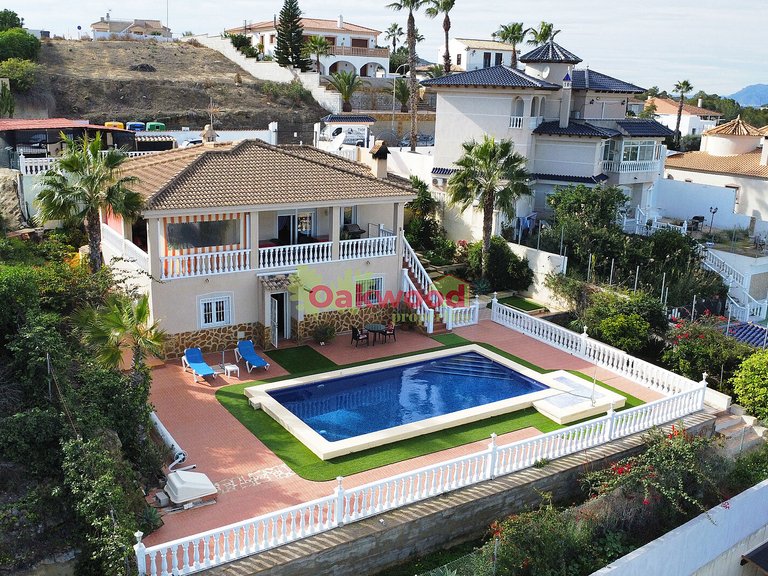 Villa for Sale in Almoradi, Alicante 2