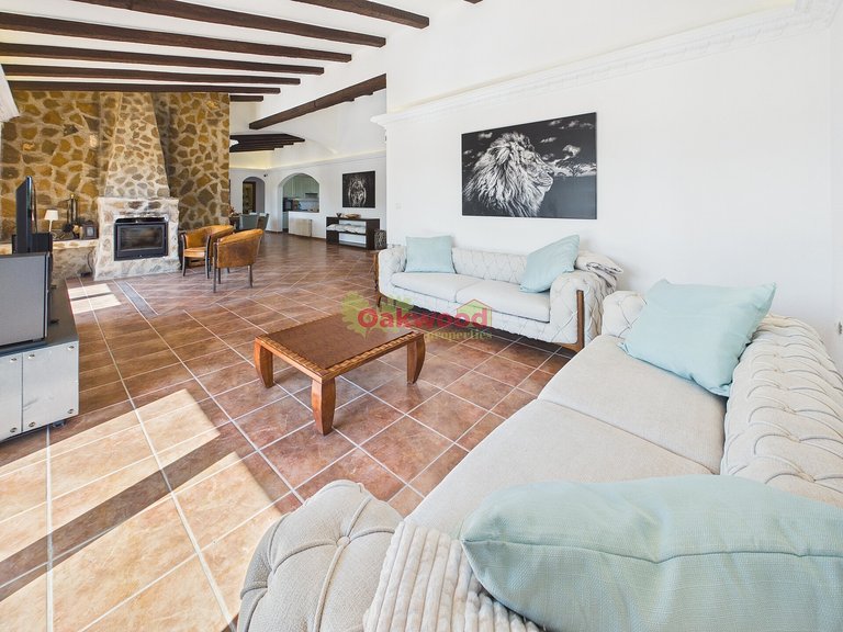 Villa for Sale in Orihuela Costa, Alicante 6