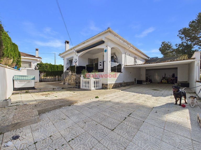 Villa for Sale in Pinar De Campoverde, Alicante 23