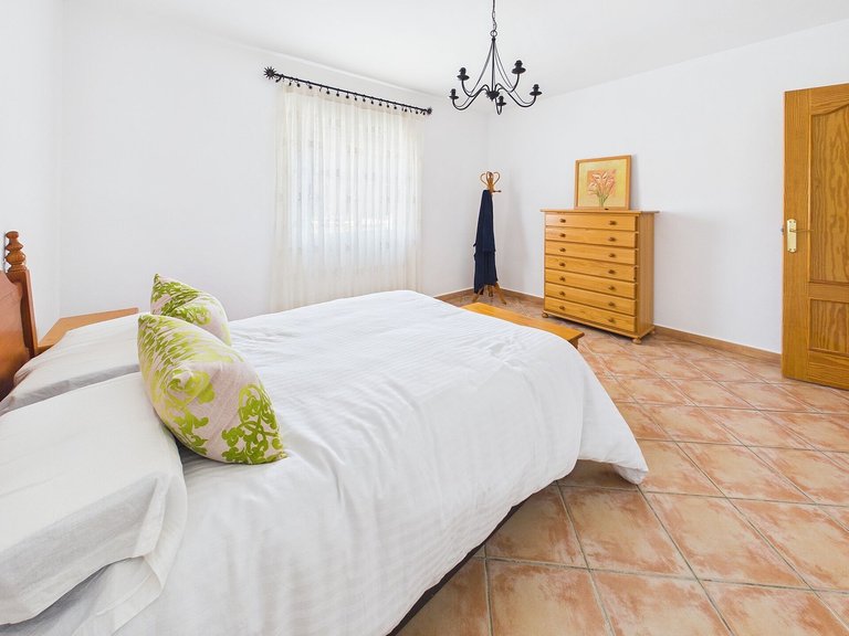 Villa for Sale in Albatera, Alicante 11