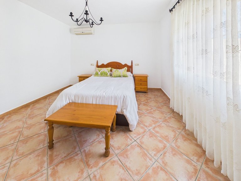 Villa for Sale in Albatera, Alicante 14