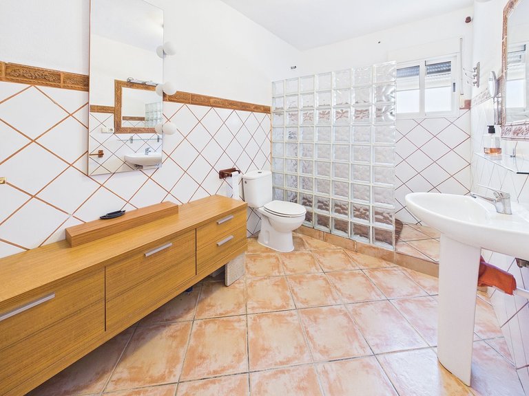 Villa for Sale in Albatera, Alicante 21