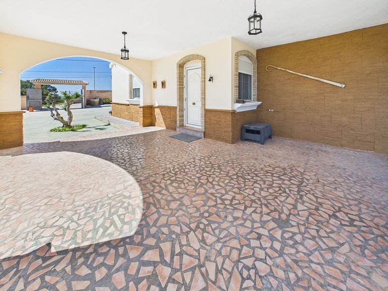 Villa for Sale in Albatera, Alicante 20