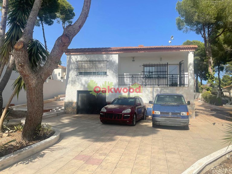 Villa for Sale in Pinar De Campoverde, Alicante 35