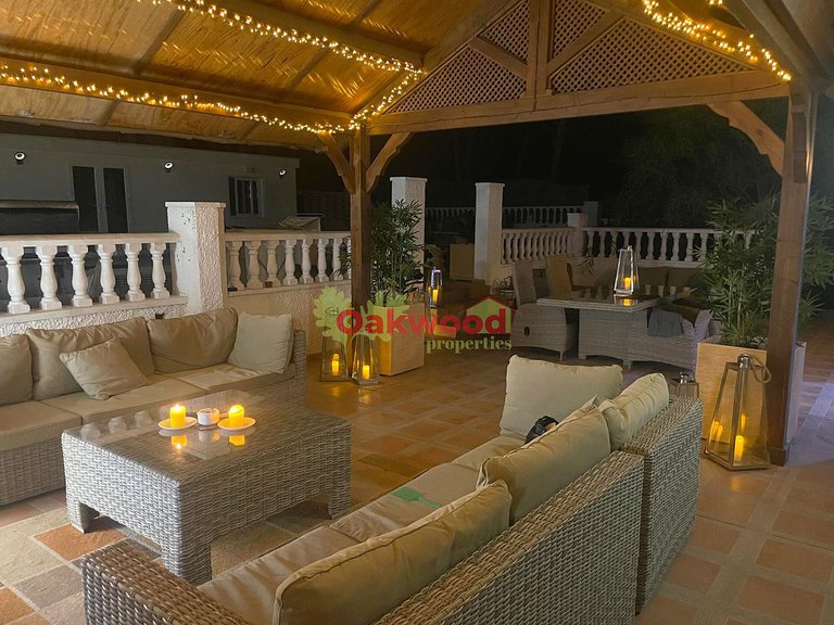 Villa for Sale in Pinar De Campoverde, Alicante 3