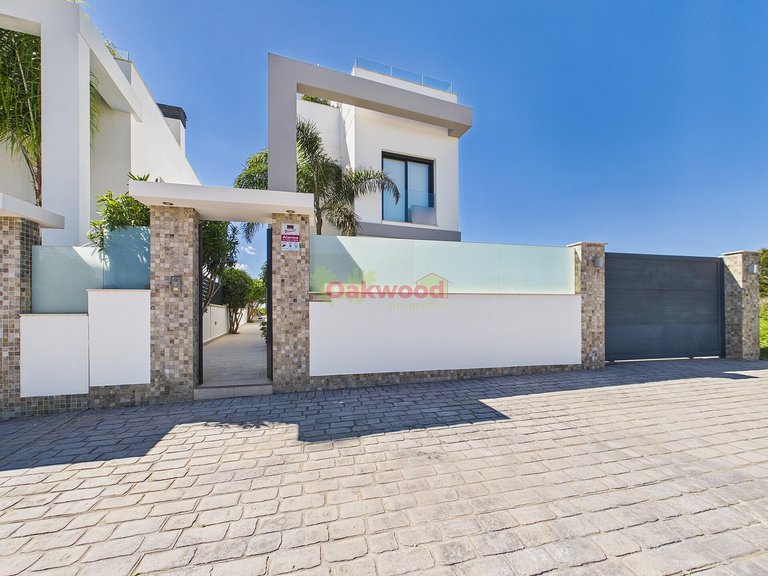 Villa for Sale in Lo Romero Golf, Alicante 41