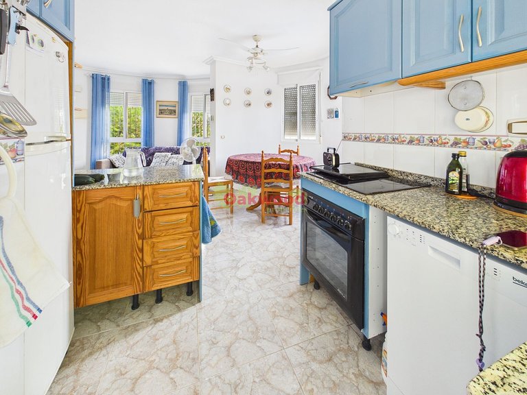 Villa for Sale in Pinar De Campoverde, Alicante 7