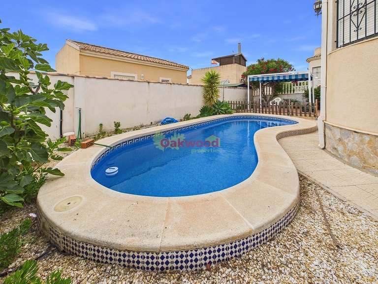 Villa for Sale in Pinar De Campoverde, Alicante 23
