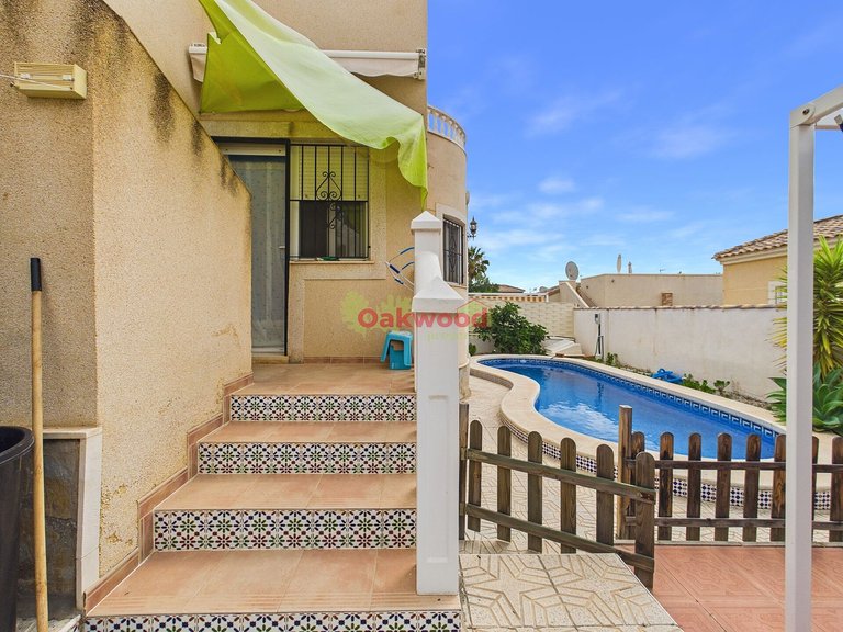 Villa for Sale in Pinar De Campoverde, Alicante 20
