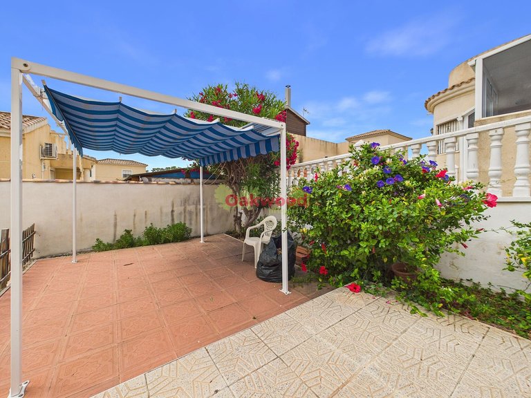 Villa for Sale in Pinar De Campoverde, Alicante 27