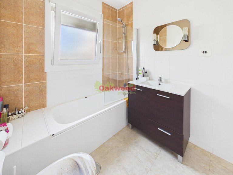 Villa for Sale in Pinar De Campoverde, Alicante 21