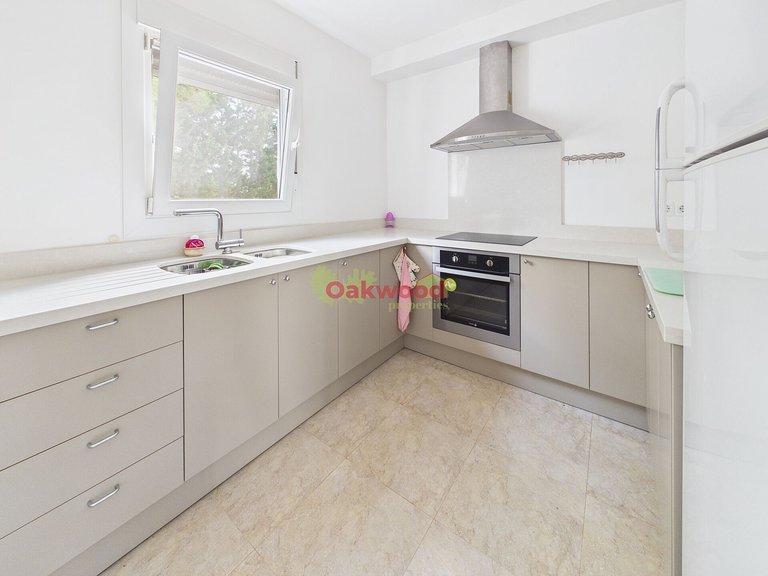Villa for Sale in Pinar De Campoverde, Alicante 8