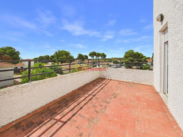 Villa for Sale in Pinar De Campoverde, Alicante 37