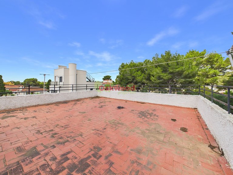 Villa for Sale in Pinar De Campoverde, Alicante 42