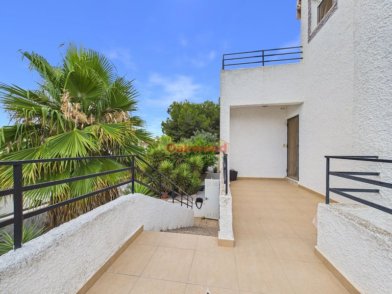 Villa for Sale in Pinar De Campoverde, Alicante 35