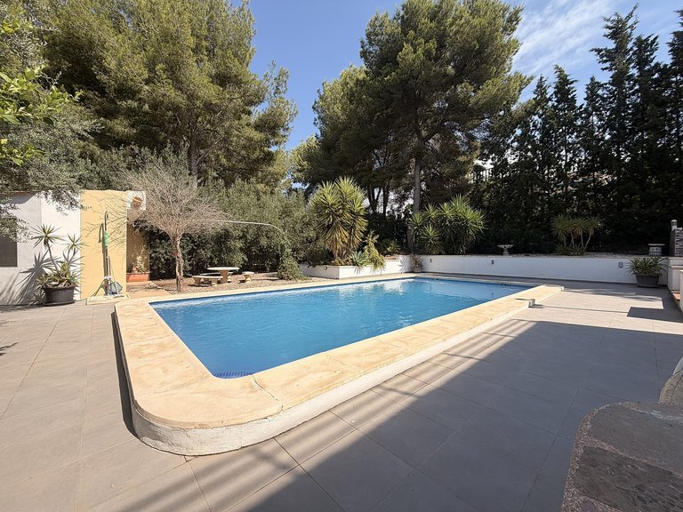 Villa for Sale in Pinar De Campoverde, Alicante 48
